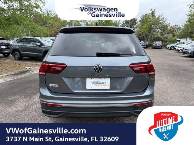 Certified 2024 Volkswagen Tiguan S image 5