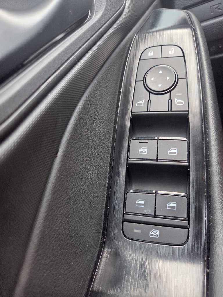 Used 2026 Nissan Rogue S FWD image 20