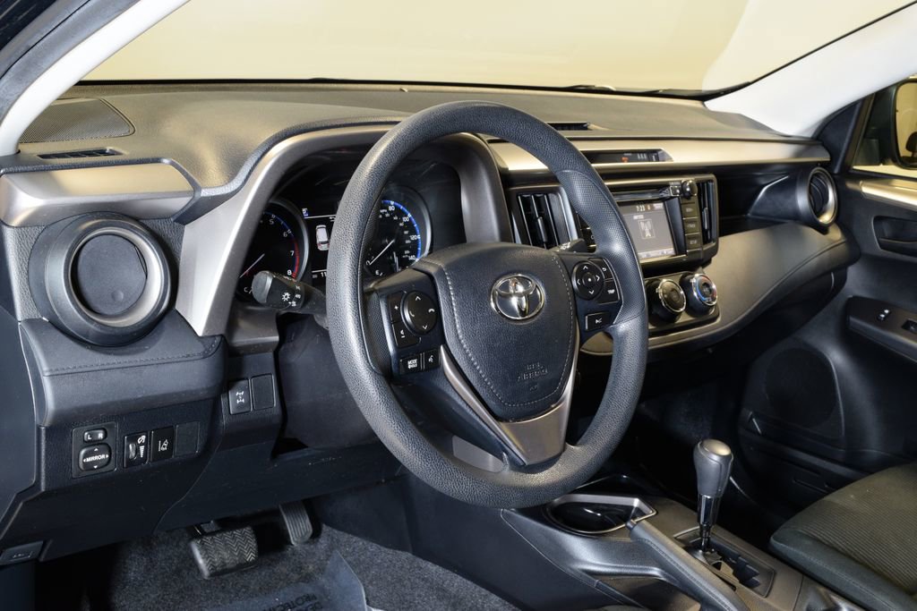 Used 2018 Toyota RAV4 LE w/ All Weather Liner Package image 3
