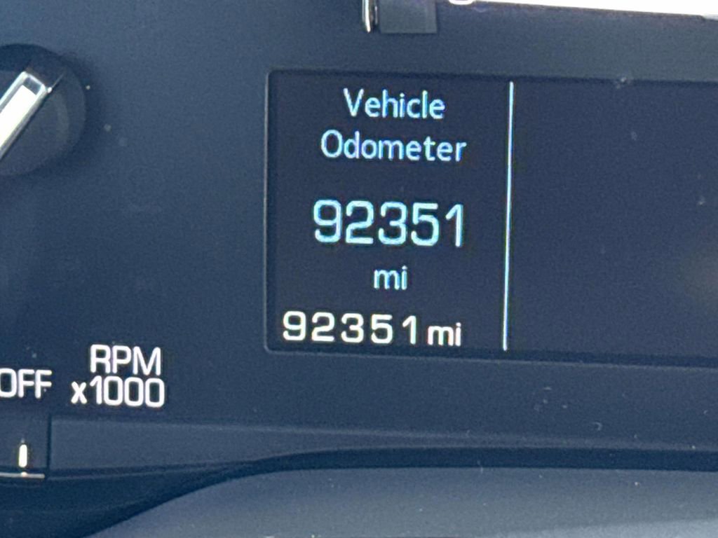 Used 2019 Cadillac CTS 2.0L Turbo w/ Seating Package image 40