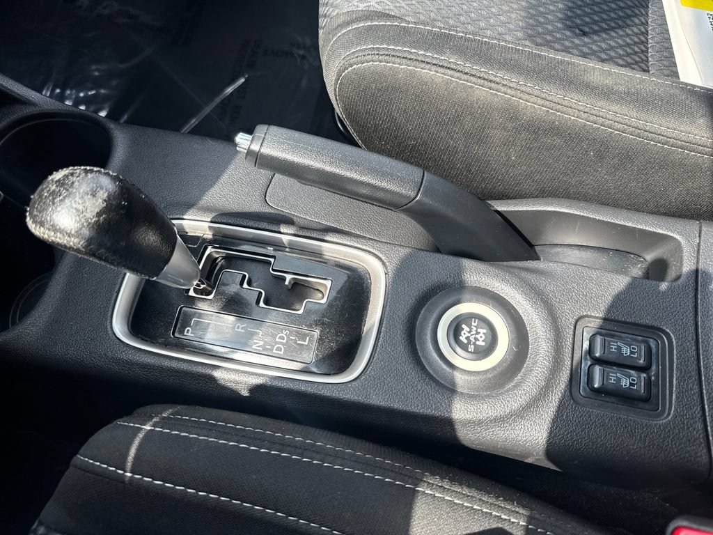Used 2016 Mitsubishi Outlander SE AWD/4WD image 26