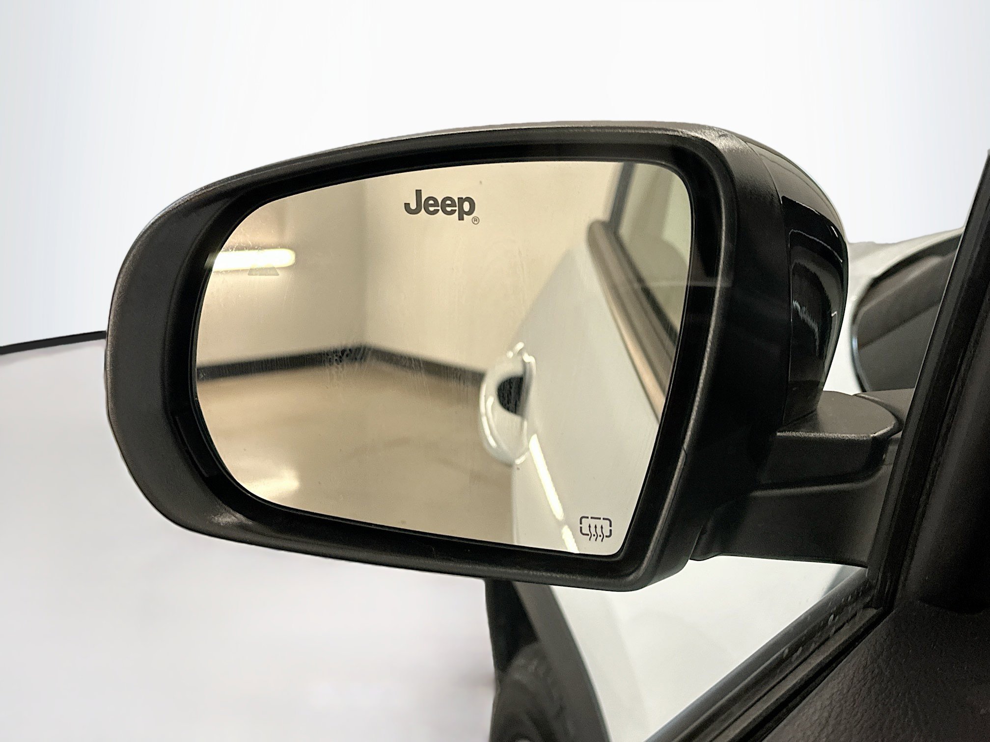 Used 2025 Jeep Compass Limited image 16