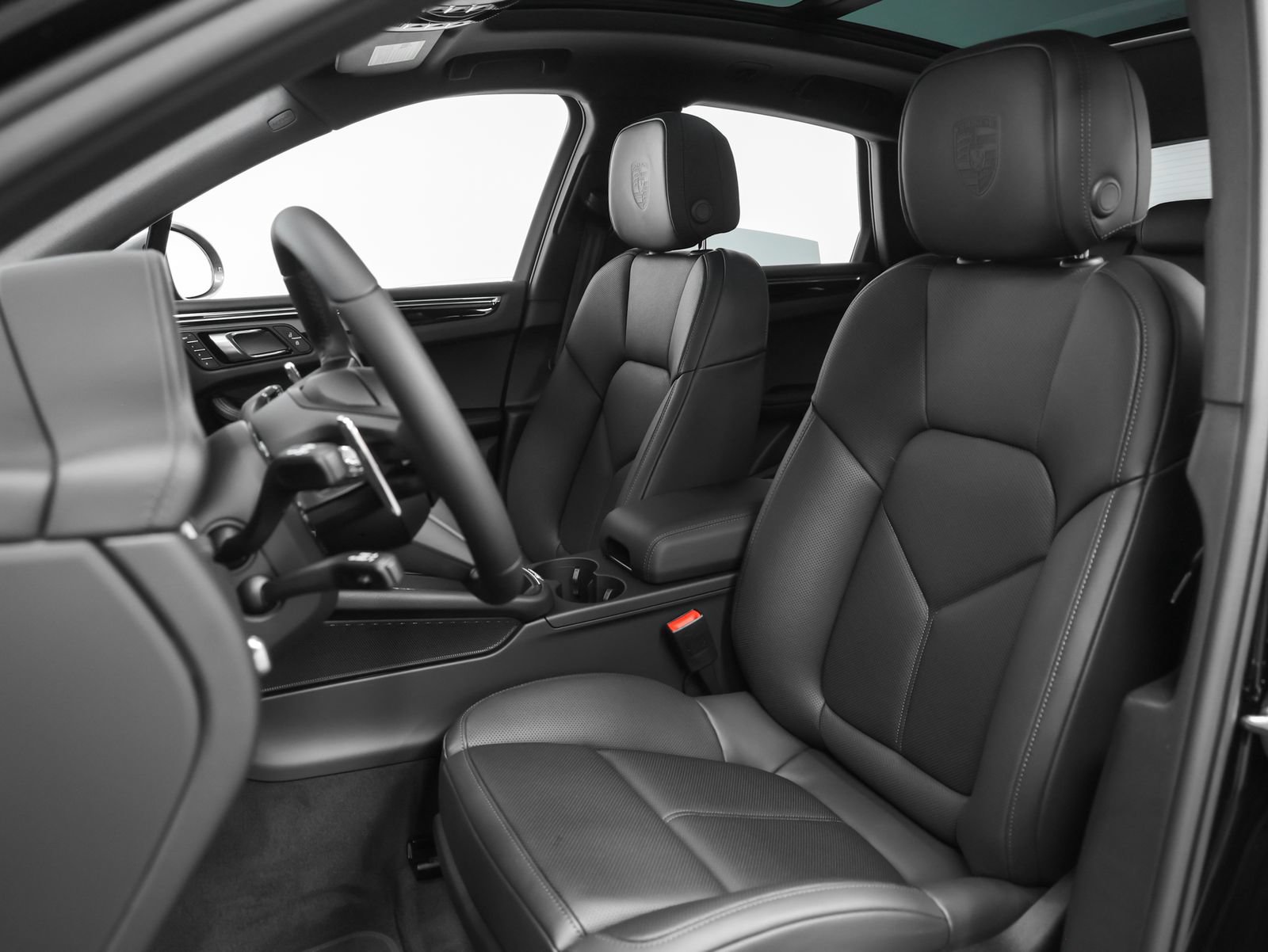 New 2026 Porsche Macan Turbo AWD/4WD image 51