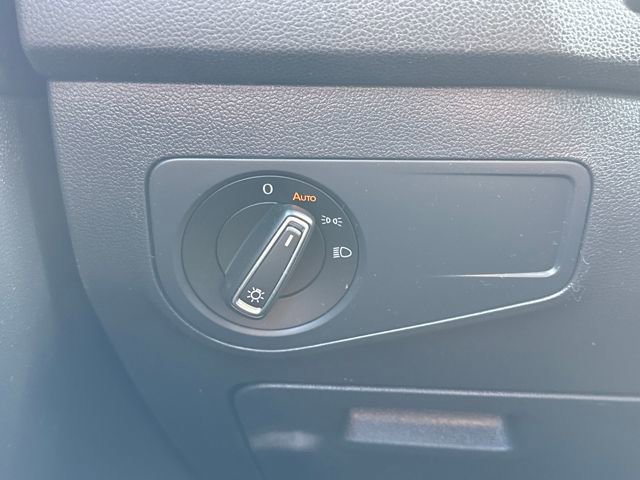 Used 2024 Volkswagen Tiguan SE R-Line image 29