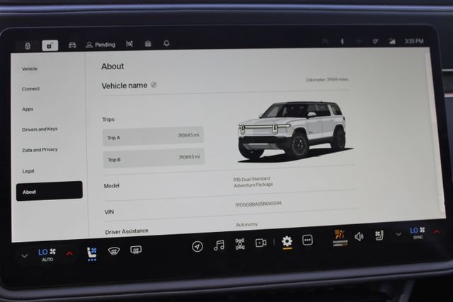 Used 2025 Rivian R1S Adventure AWD/4WD image 51