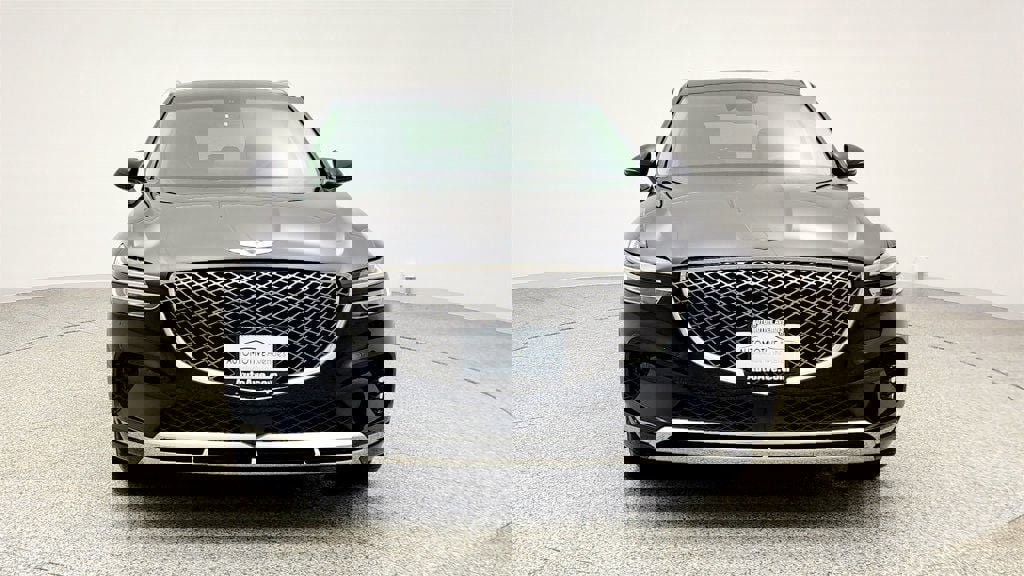 Used 2025 Genesis GV70 2.5T w/ Select Package image 2