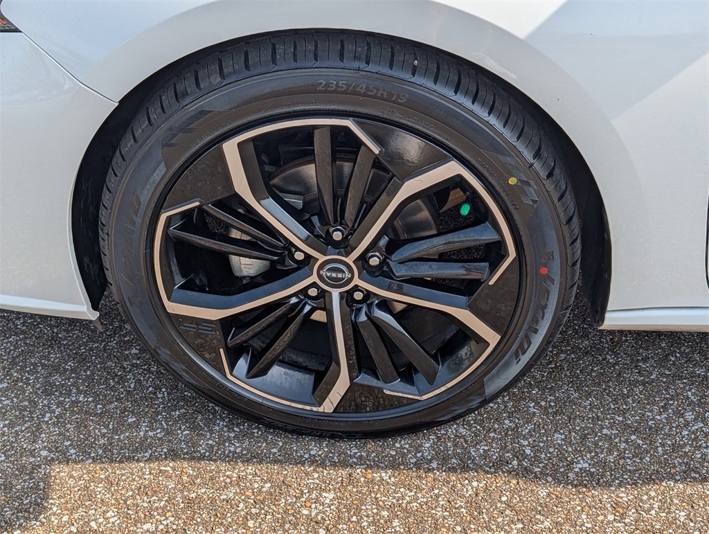 Used 2024 Nissan Altima 2.5 SR image 25