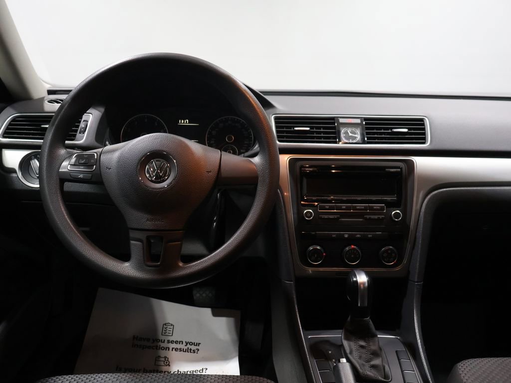Used 2015 Volkswagen Passat 1.8T S image 15
