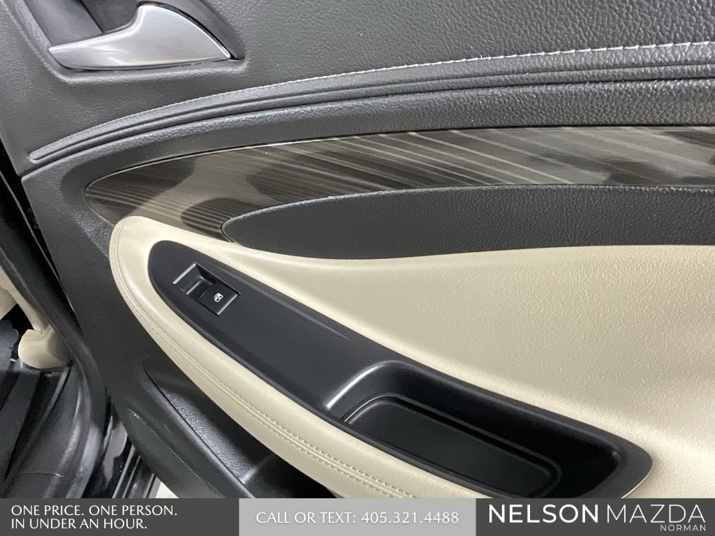 Used 2020 Buick Envision Preferred w/ LPO, Cargo Package image 23