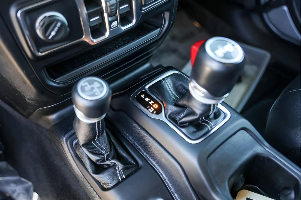 Used 2021 Jeep Wrangler Unlimited Sahara w/ Cold Weather Group image 24