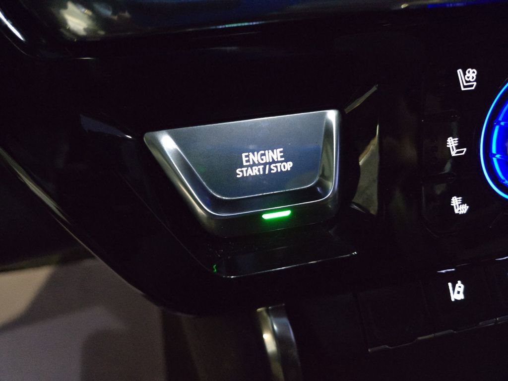 Certified 2025 GMC Sierra 3500 Denali w/ Denali Reserve Package image 21