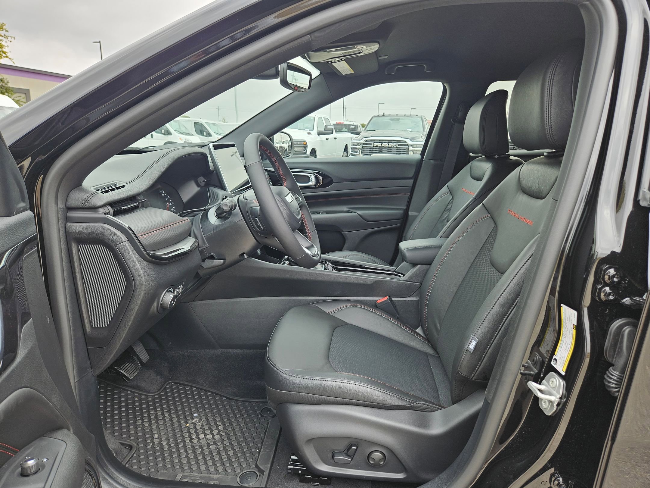 New 2026 Jeep Compass Trailhawk image 9