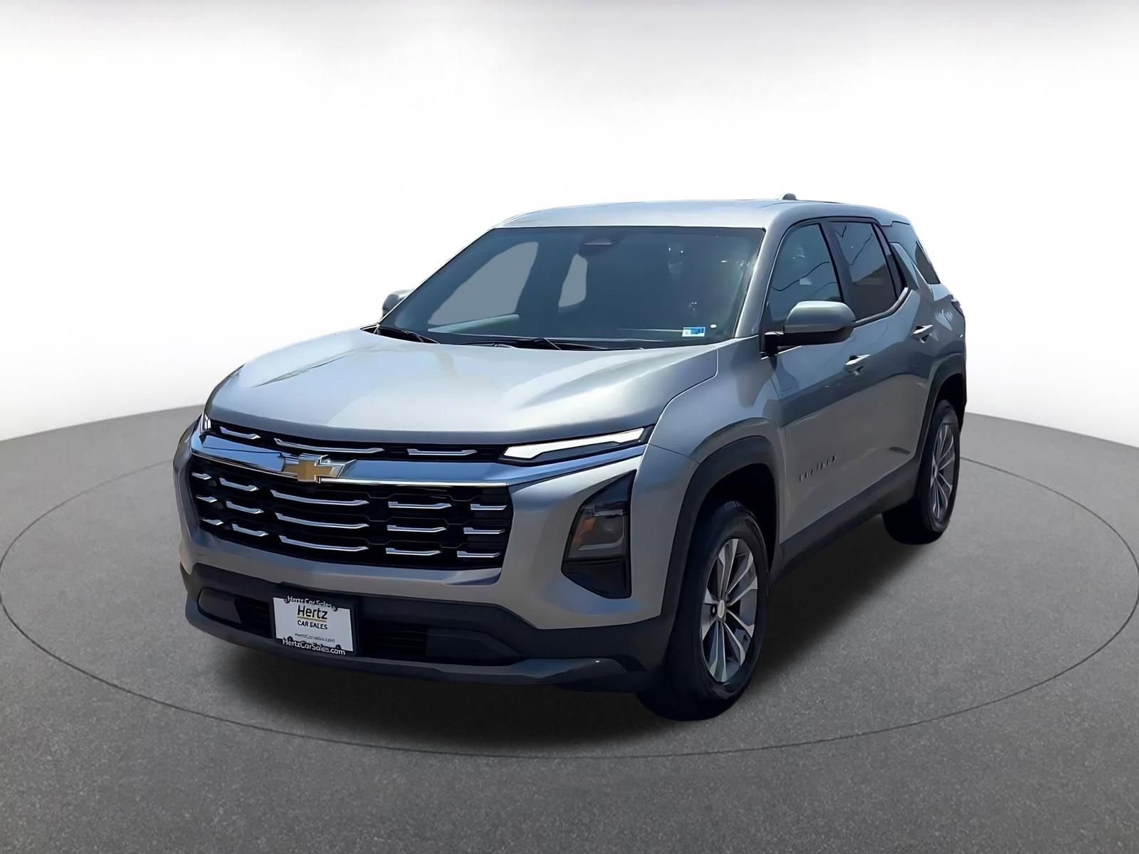 Used 2025 Chevrolet Equinox LT FWD image 7