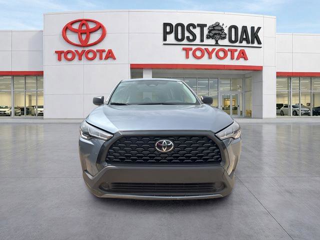 Used 2024 Toyota Corolla Cross L image 9