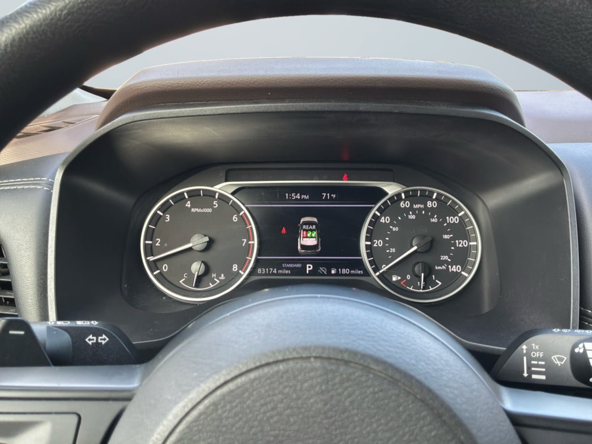 Used 2023 Nissan Rogue S FWD image 12