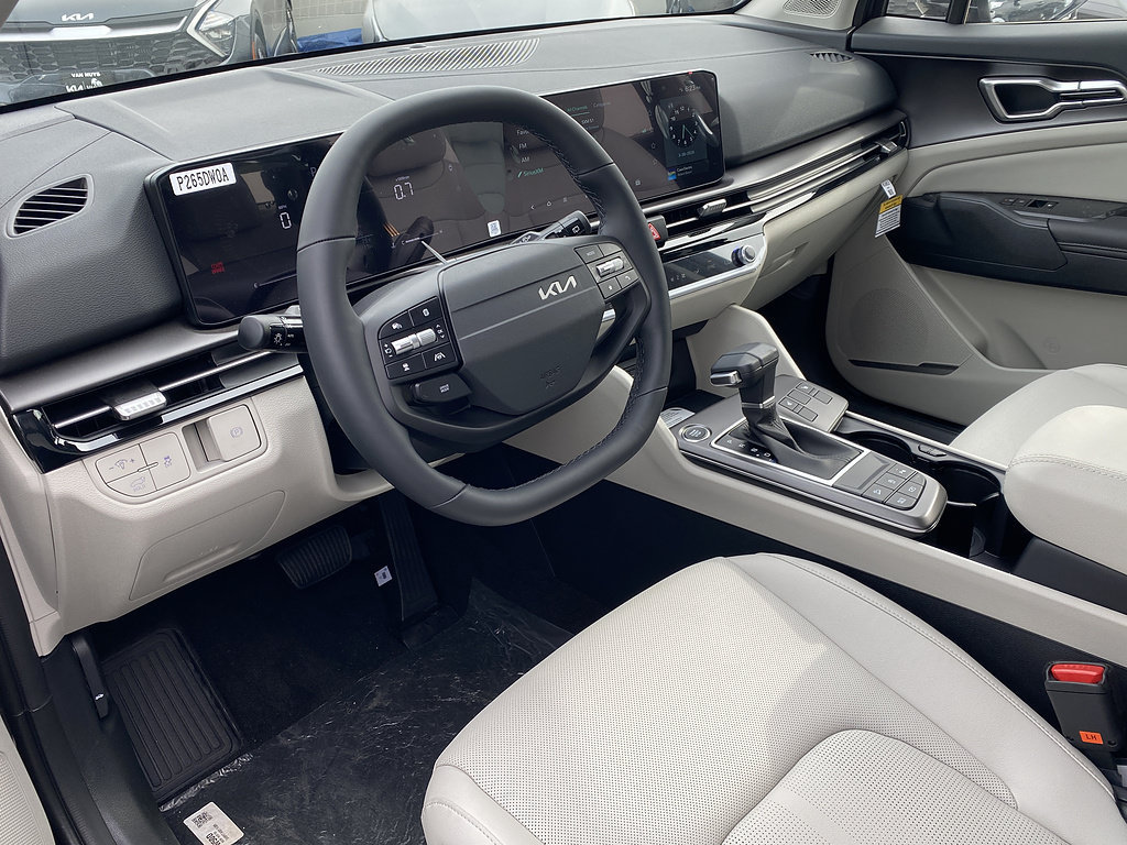 New 2026 Kia Sportage EX FWD image 12