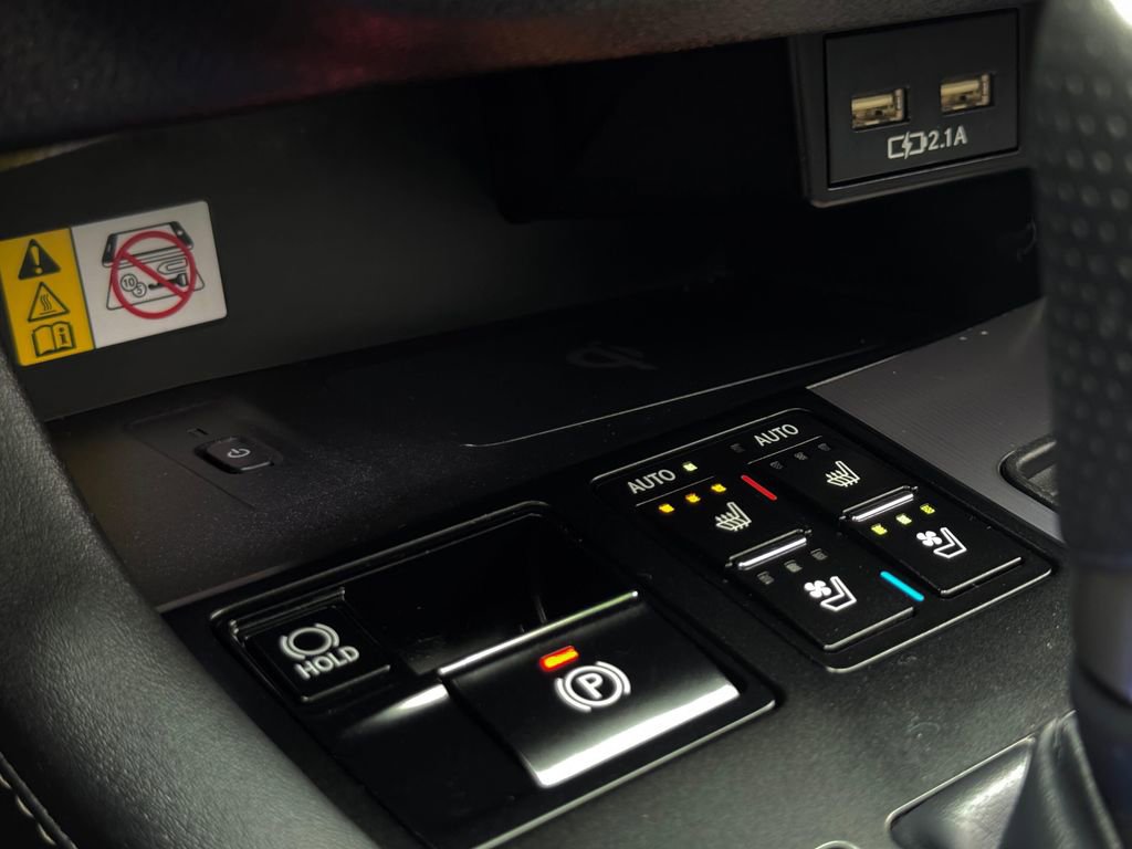 Used 2022 Lexus RX 450h F Sport image 33