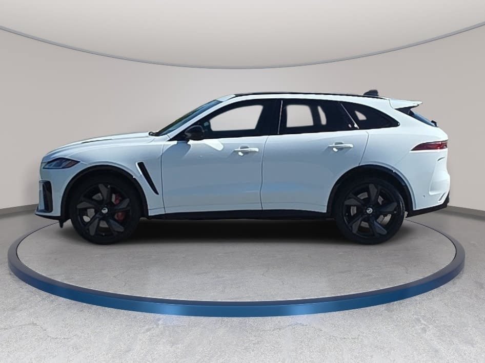 Used 2025 Jaguar F-PACE SVR 575 Edition AWD/4WD image 8