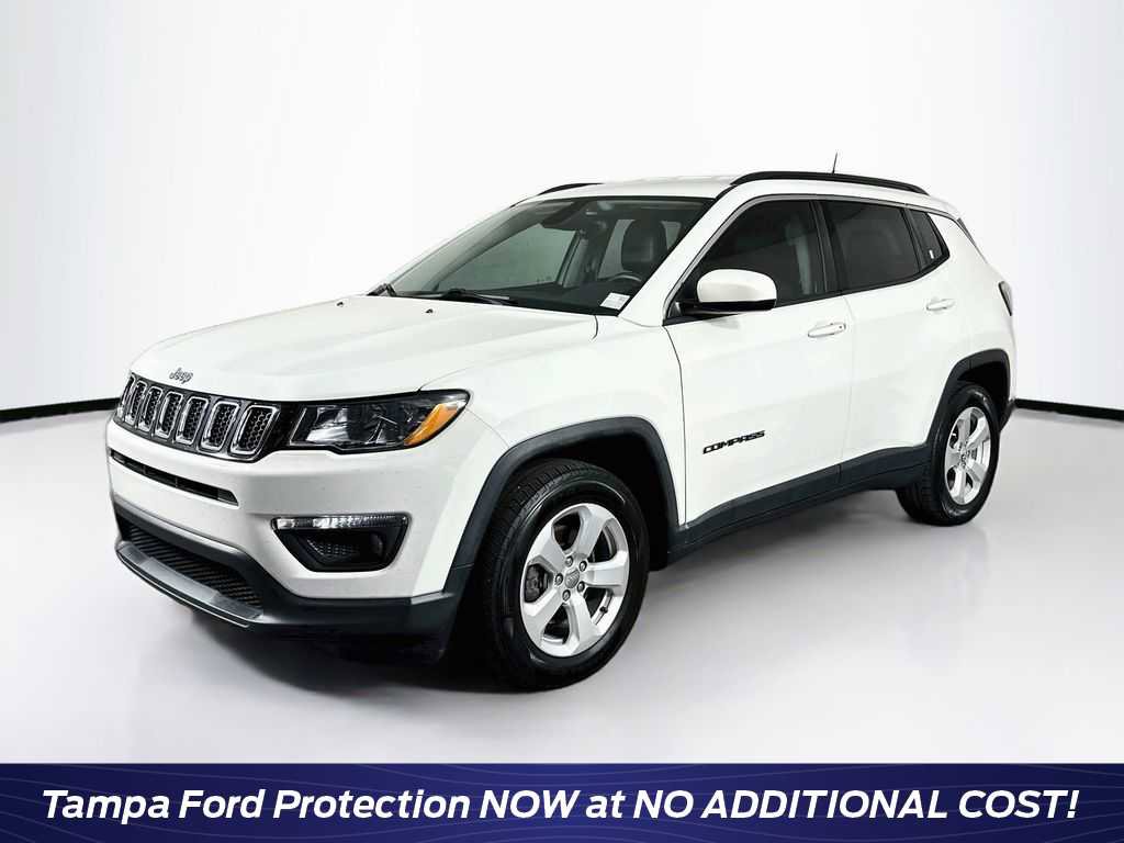 Used 2018 Jeep Compass Latitude FWD image 1