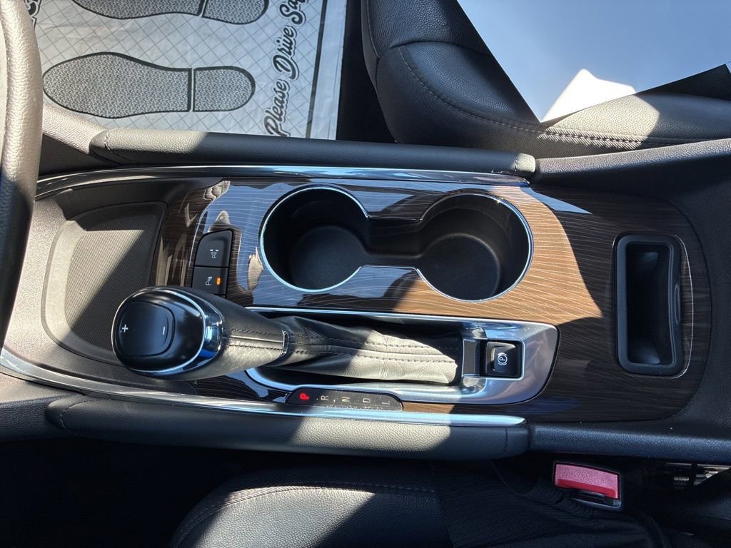 Used 2016 Chevrolet Malibu Premier w/ Driver Confidence Package II image 28