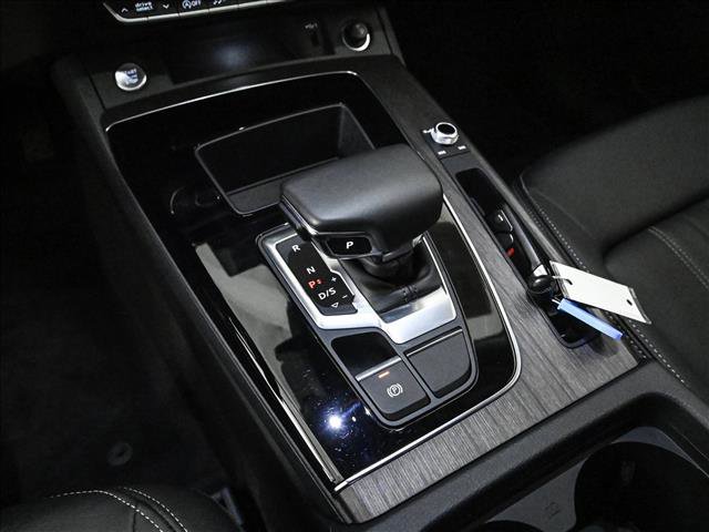 Used 2023 Audi Q5 2.0T Premium w/ Convenience Package image 12