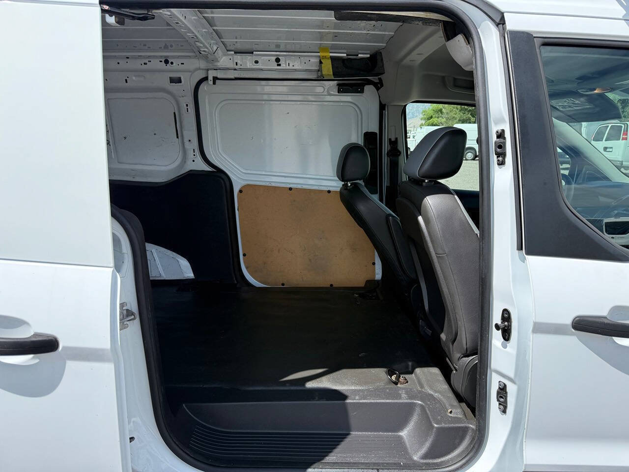 Used 2016 Ford Transit Connect XL FWD image 25