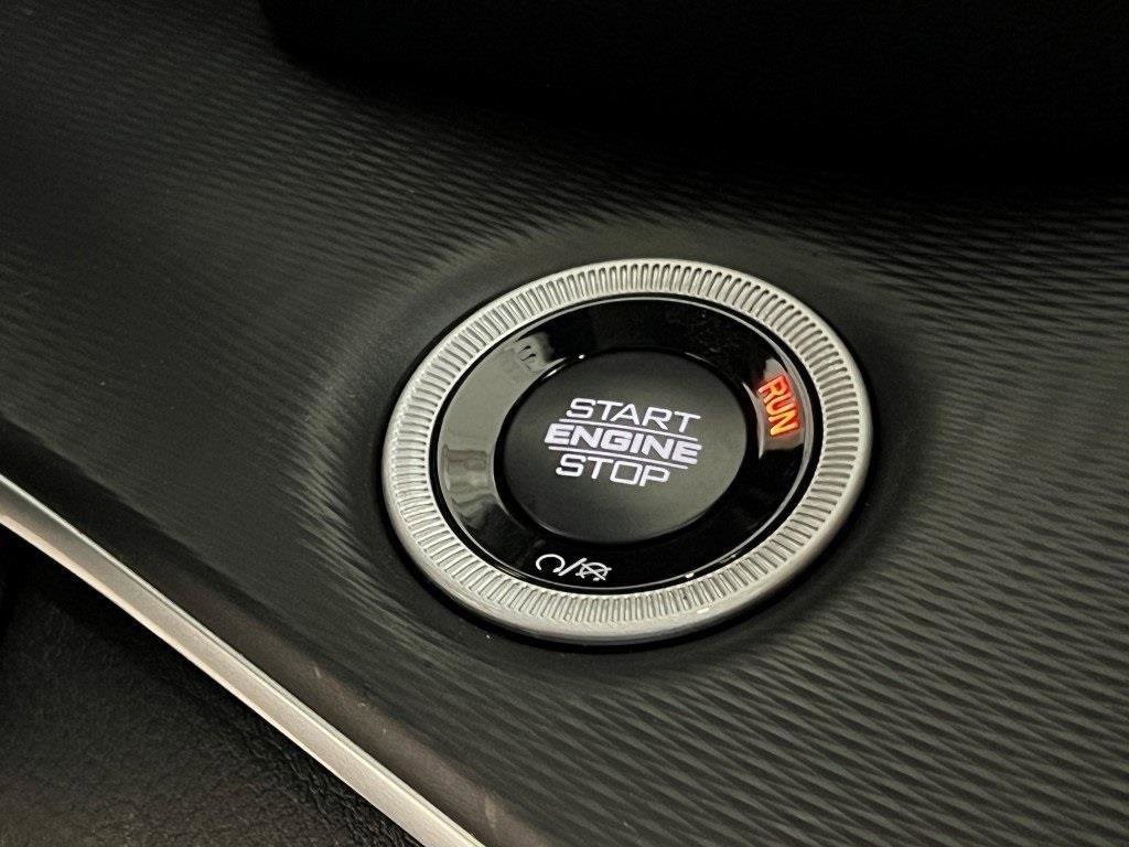 New 2025 Jeep Grand Cherokee L Altitude image 23