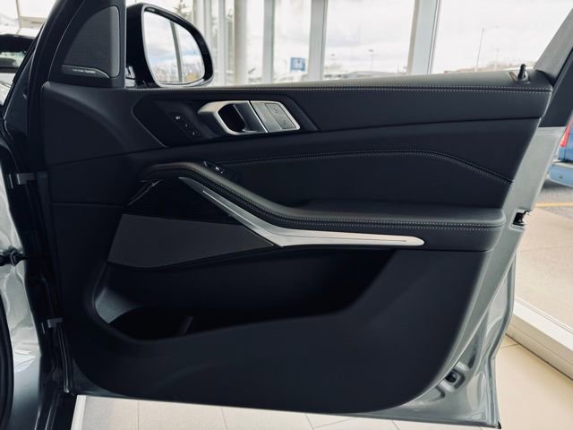 New 2026 BMW X7 xDrive40i w/ M Sport Package image 19