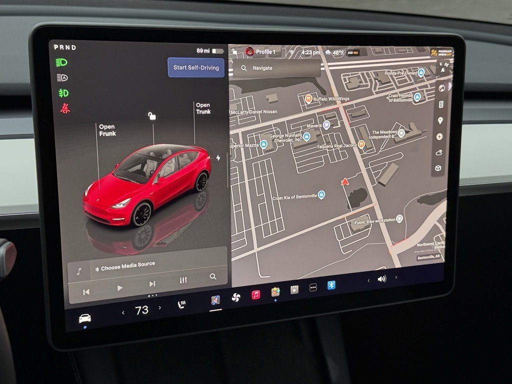 Used 2025 Tesla Model Y Performance image 14