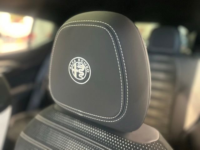 New 2026 Alfa Romeo Tonale w/ Active Assist Package AWD/4WD image 14