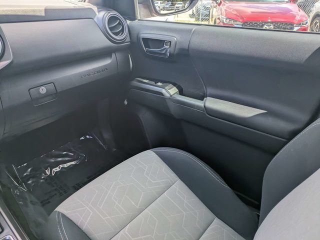 Used 2021 Toyota Tacoma TRD Sport AWD/4WD image 17