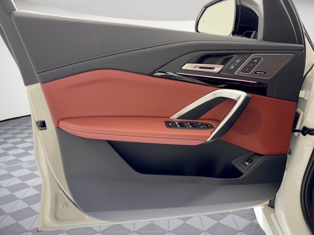 New 2027 BMW X1 xDrive28i AWD/4WD image 14