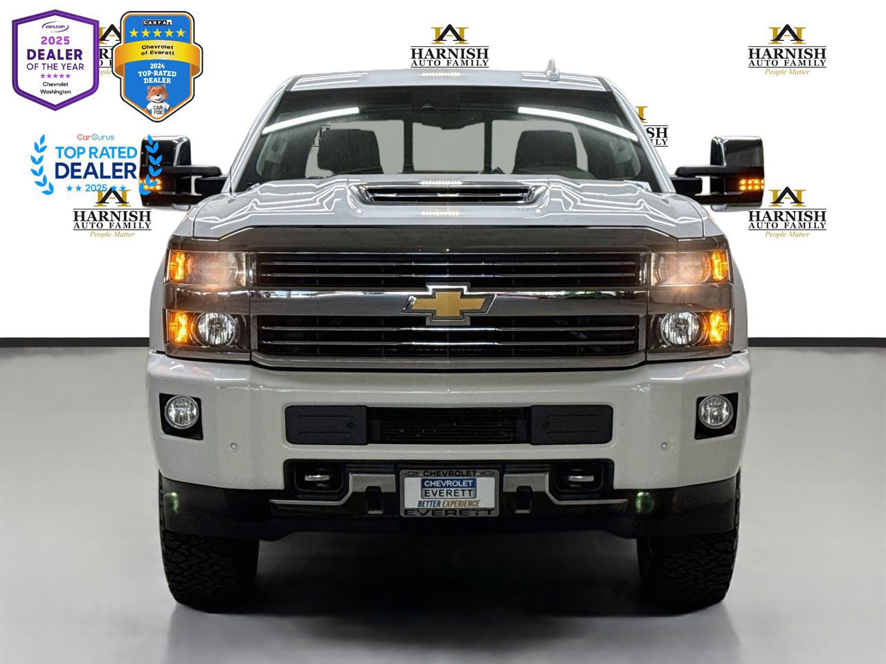 Used 2017 Chevrolet Silverado 2500 High Country w/ Duramax Plus Package AWD/4WD image 2