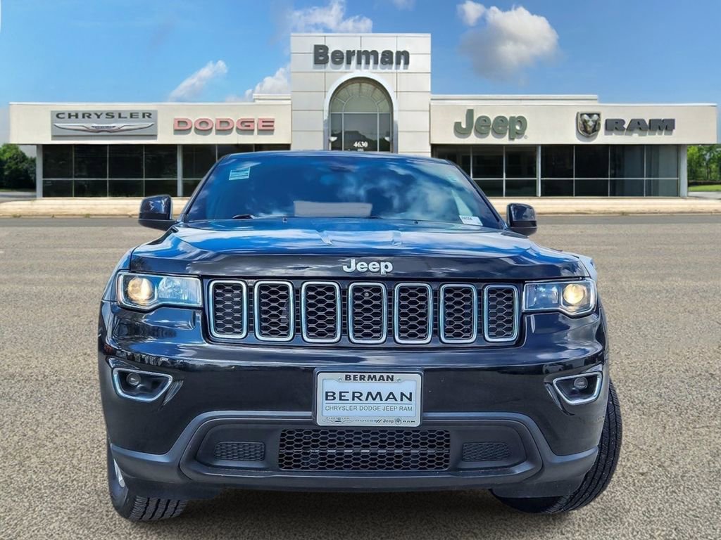 Used 2021 Jeep Grand Cherokee Laredo AWD/4WD image 5