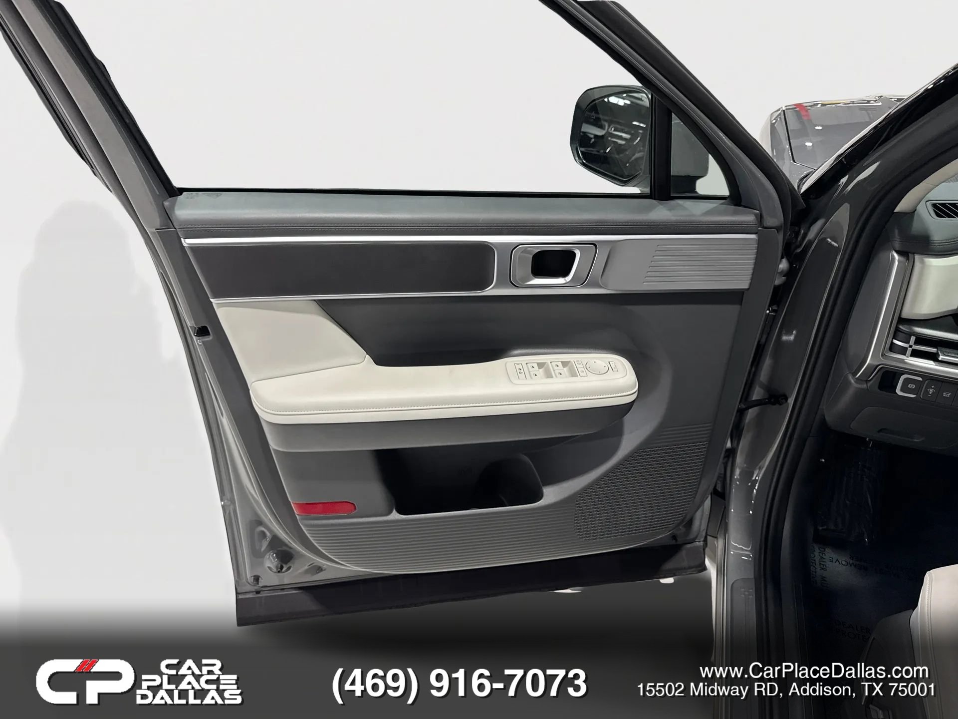Used 2026 Hyundai Santa Fe SEL FWD image 13
