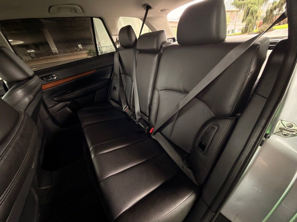 Used 2013 Subaru Outback 2.5i Limited image 23
