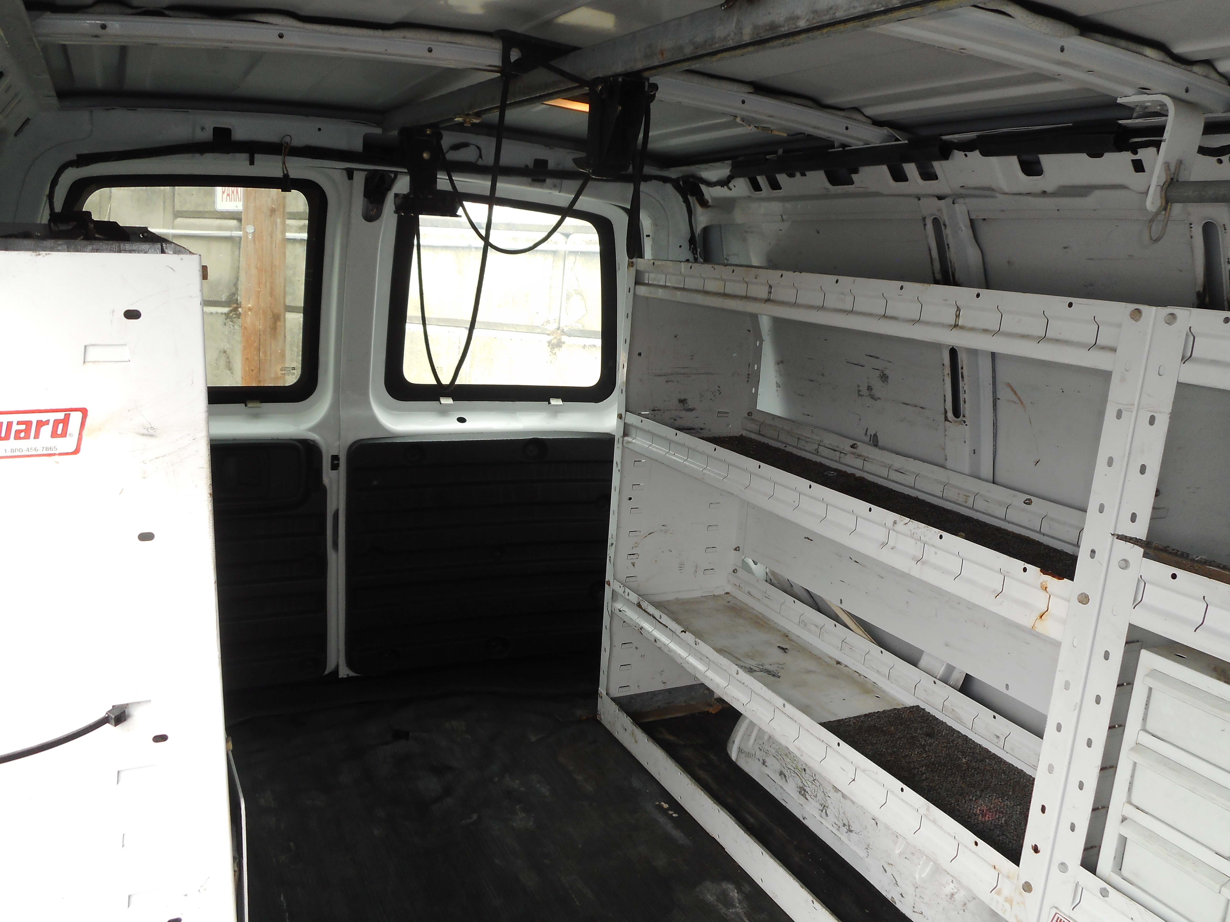 Used 2007 Chevrolet Express 2500 RWD image 20