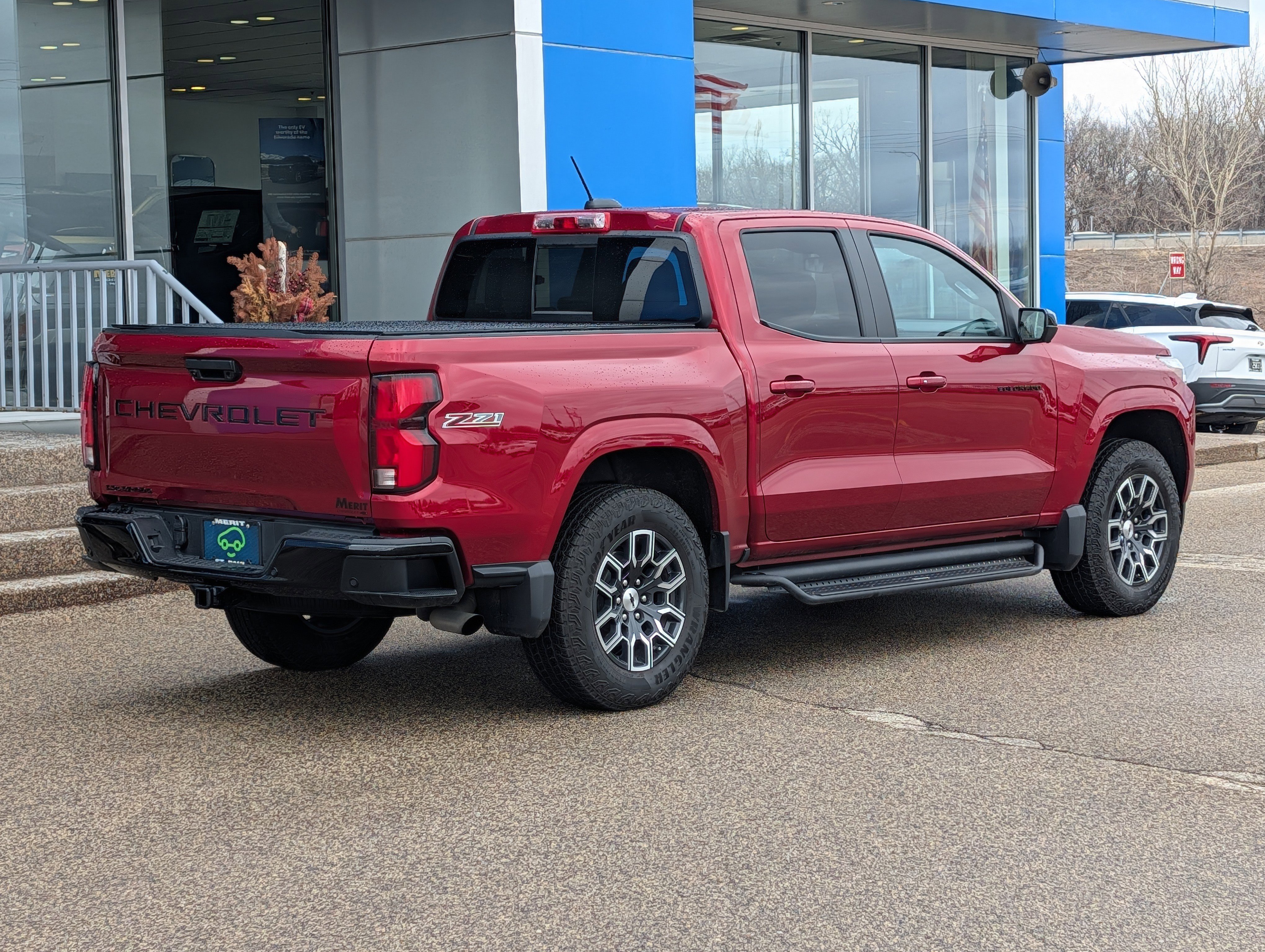 Certified 2024 Chevrolet Colorado Z71 w/ Z71 Convenience Package 2 AWD/4WD image 3