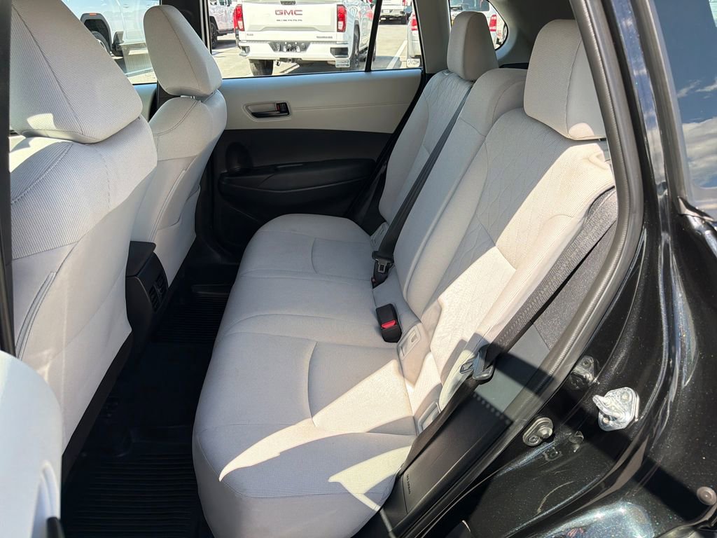 Used 2023 Toyota Corolla Cross L AWD/4WD image 23