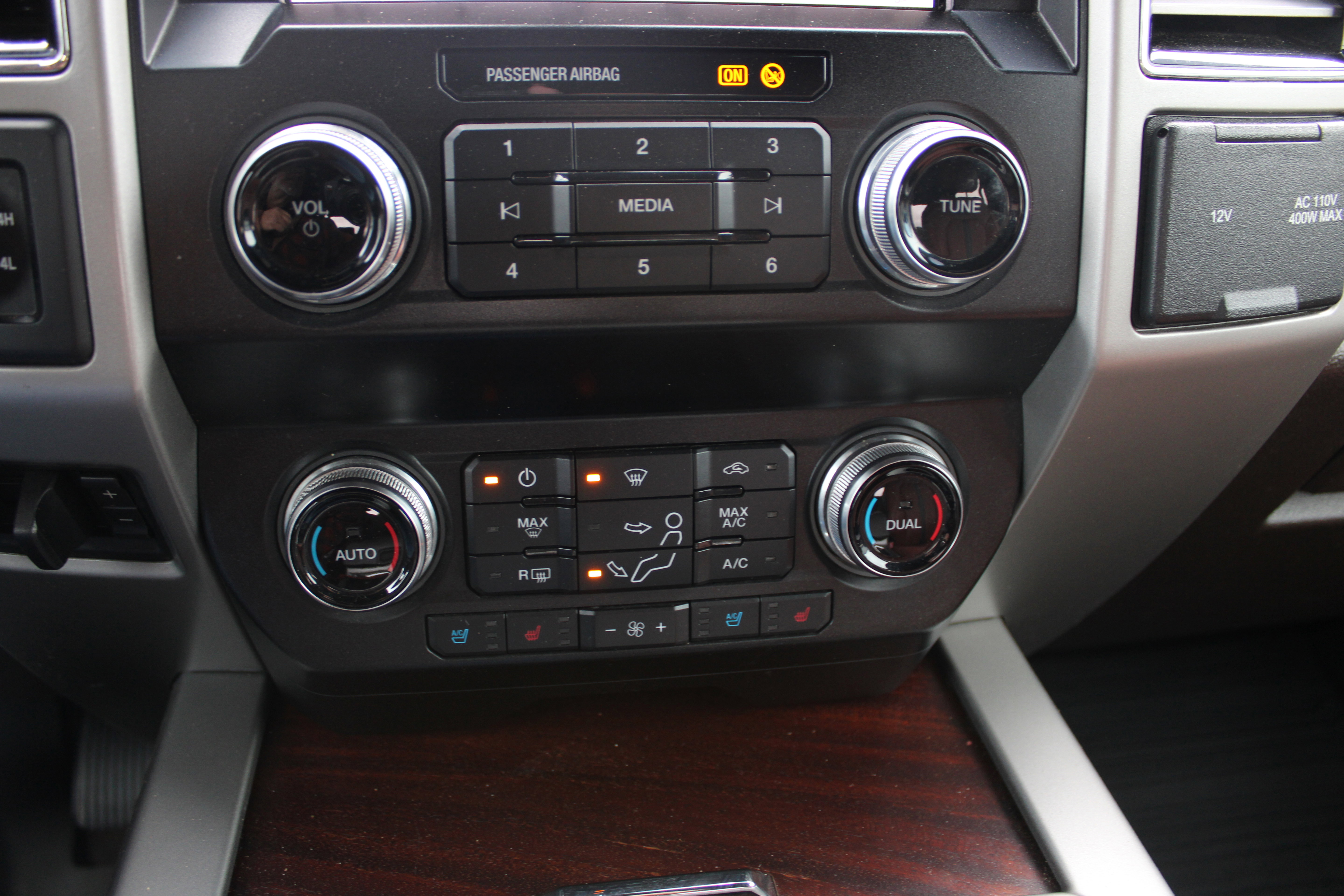 Used 2019 Ford F350 King Ranch w/ King Ranch Ultimate Package AWD/4WD image 21