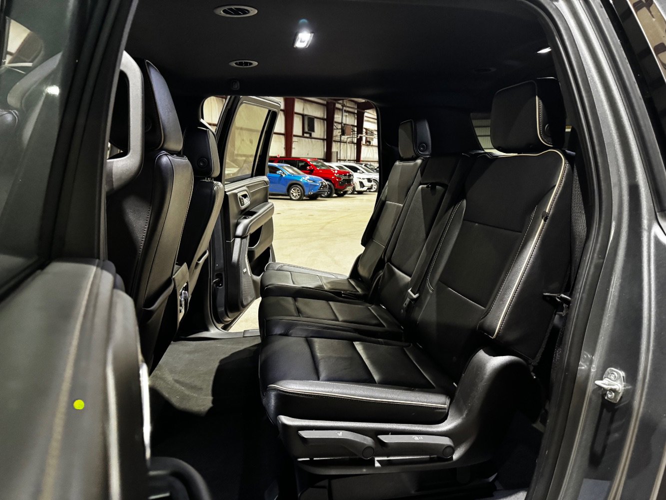 Used 2021 GMC Yukon XL SLT image 18