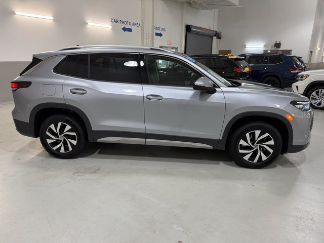 Certified 2025 Volkswagen Tiguan S AWD/4WD image 10