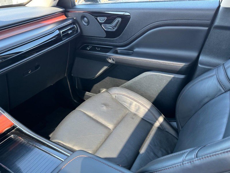 Certified 2024 Lincoln Aviator Reserve image 11