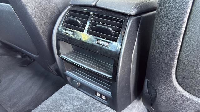 Used 2022 BMW 530i image 25