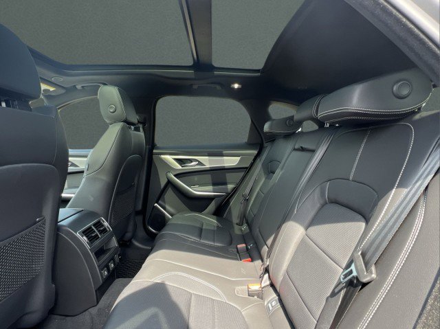 New 2026 Jaguar F-PACE R-Dynamic S image 17