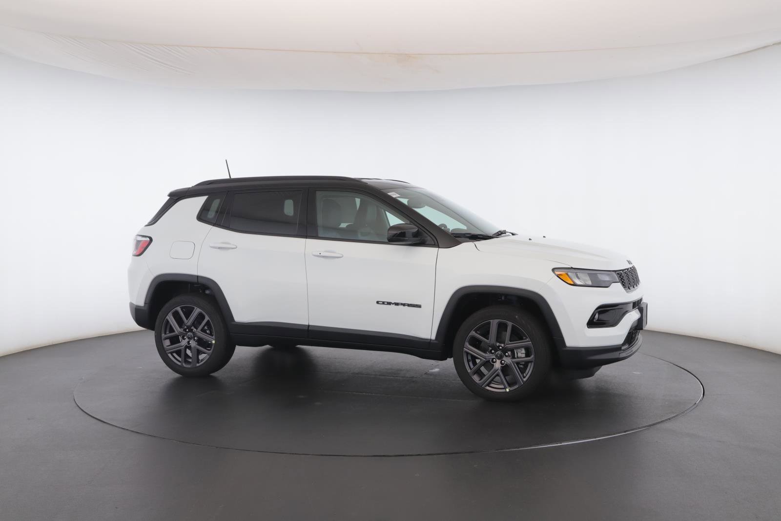 New 2026 Jeep Compass Limited image 32