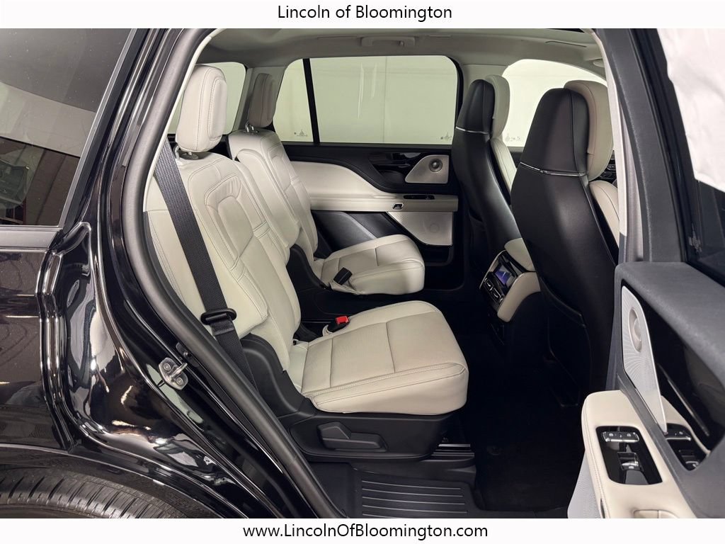 New 2026 Lincoln Aviator Reserve AWD/4WD image 16