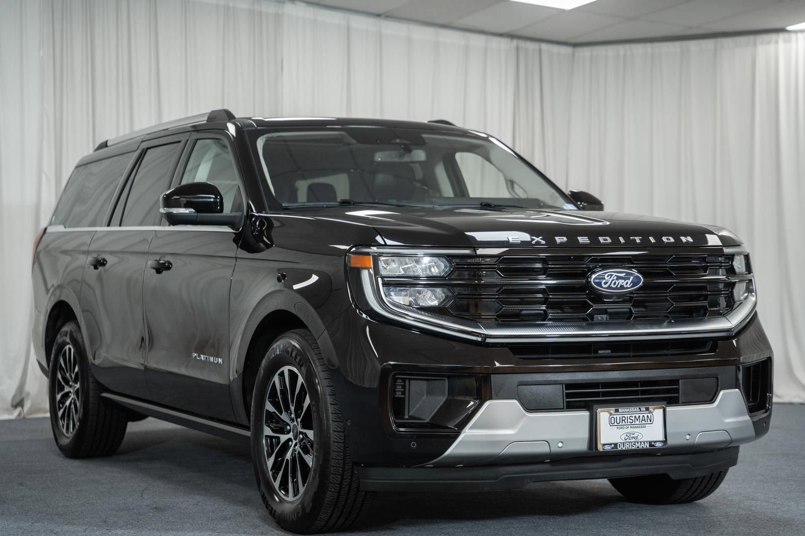 Used 2025 Ford Expedition Max Platinum image 1