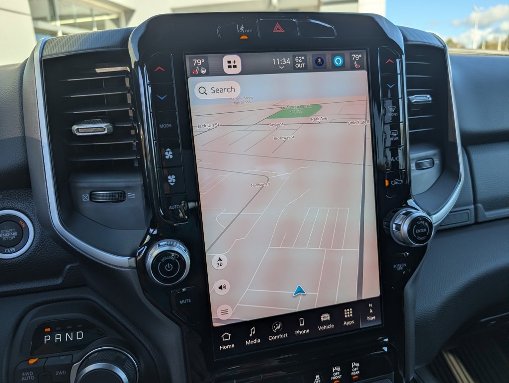 New 2026 RAM 1500 4x4 Crew Cab image 3