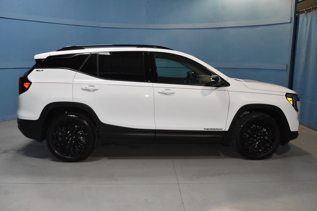 Used 2024 GMC Terrain SLT w/ Tech Package AWD/4WD image 24